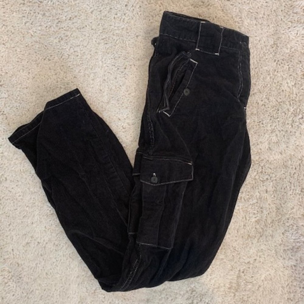 BLACK CARGO PANTS!!!